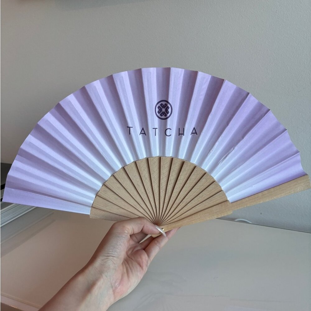💞 2 for $15 💞 NWT Tatcha Japanese Furoshiki Cloth Gift Fabric Wrap + Hand Fan - Picture 5 of 5
